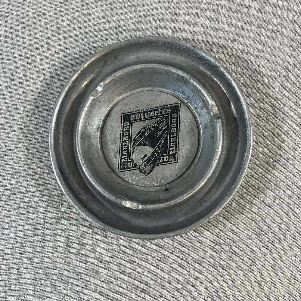 Vintage 1990s Marlboro Unlimited 5 1/4” Round Metal/Pewter Train Ashtray